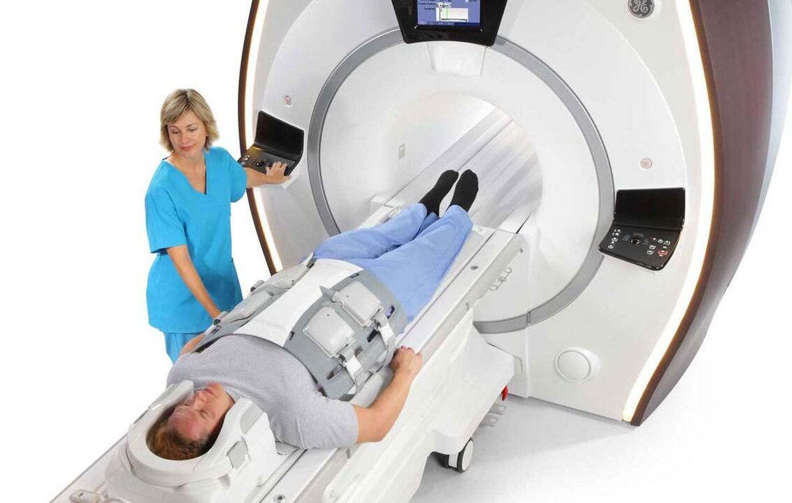 MRI za bolečine v kolku